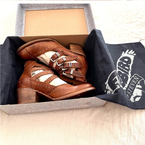 Freebird Felicity Cognac Boots NWT - Picture 15 of 16